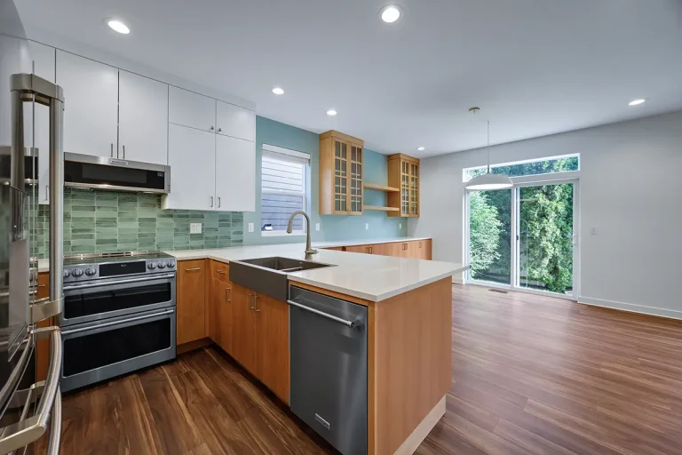 Beautiful kitchen transformation on an Oregon home. Done By PDX Remodel & Design